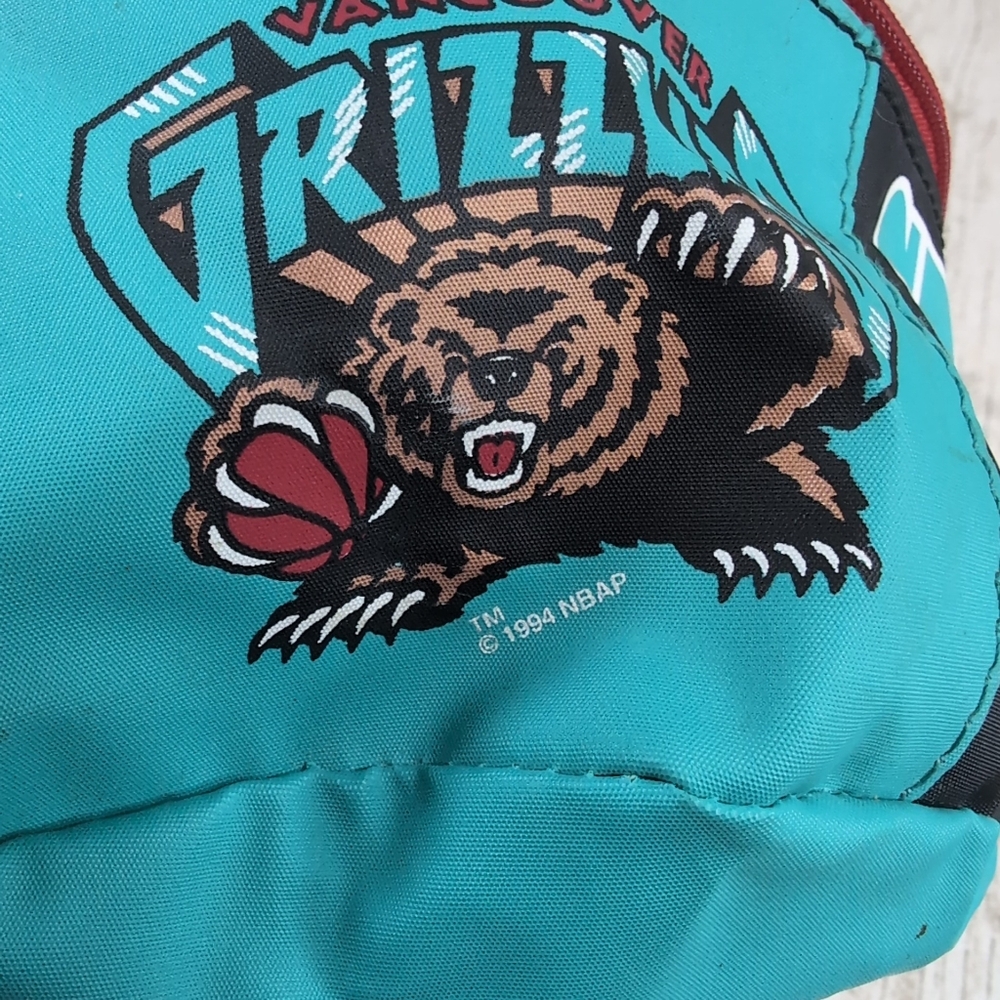 Vintage 1994 Vancouver Grizzlies Fanny Pack Belt Bag NBA - Picture 5 of 8